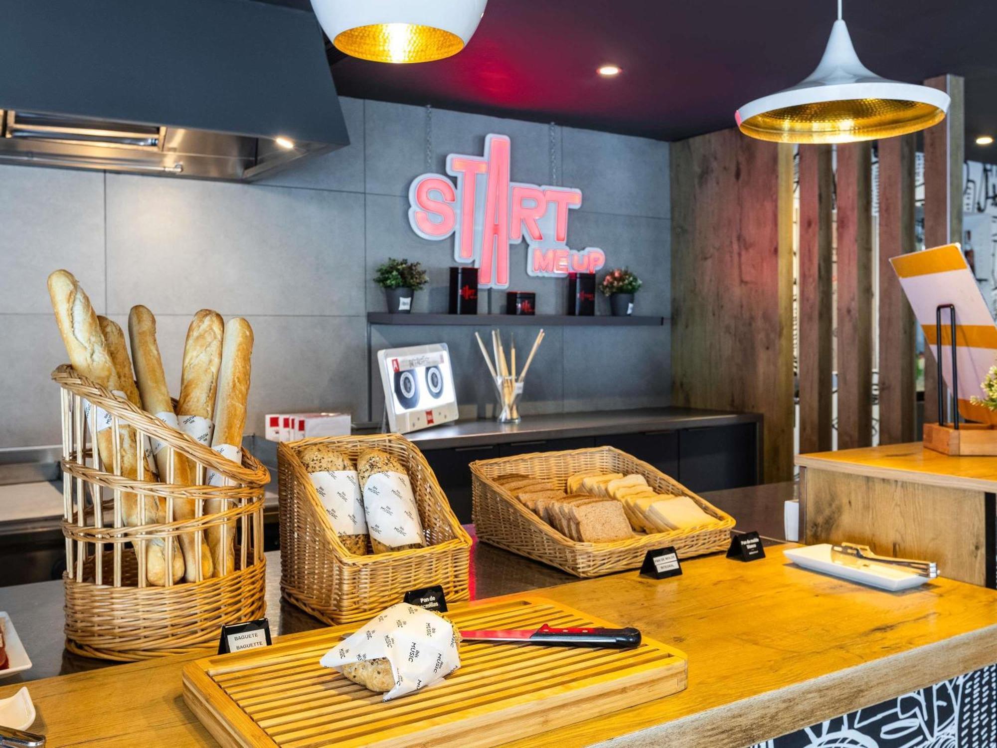 Ibis Bilbao Barakaldo Hotel Kültér fotó